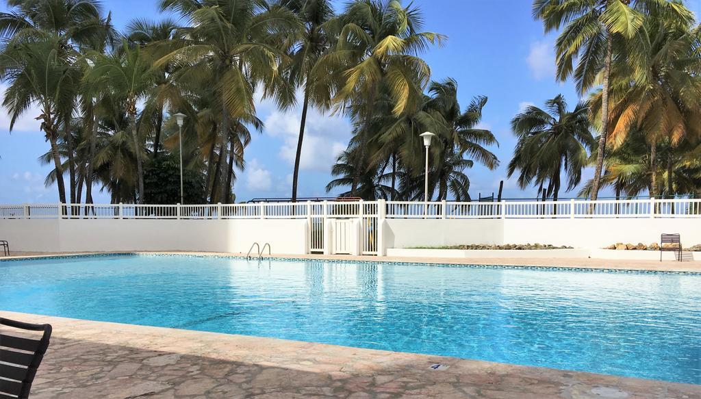 Cozy Beachfront Studio San Juan Esterno foto
